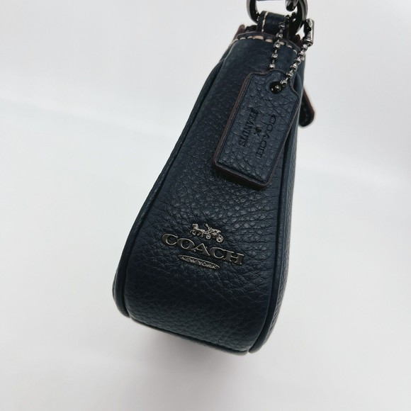 Coach X Peanuts CE859 Nolita 19 With Snoopy Let It Snow Motif Wristlet NWT $228 - Picture 4 of 12